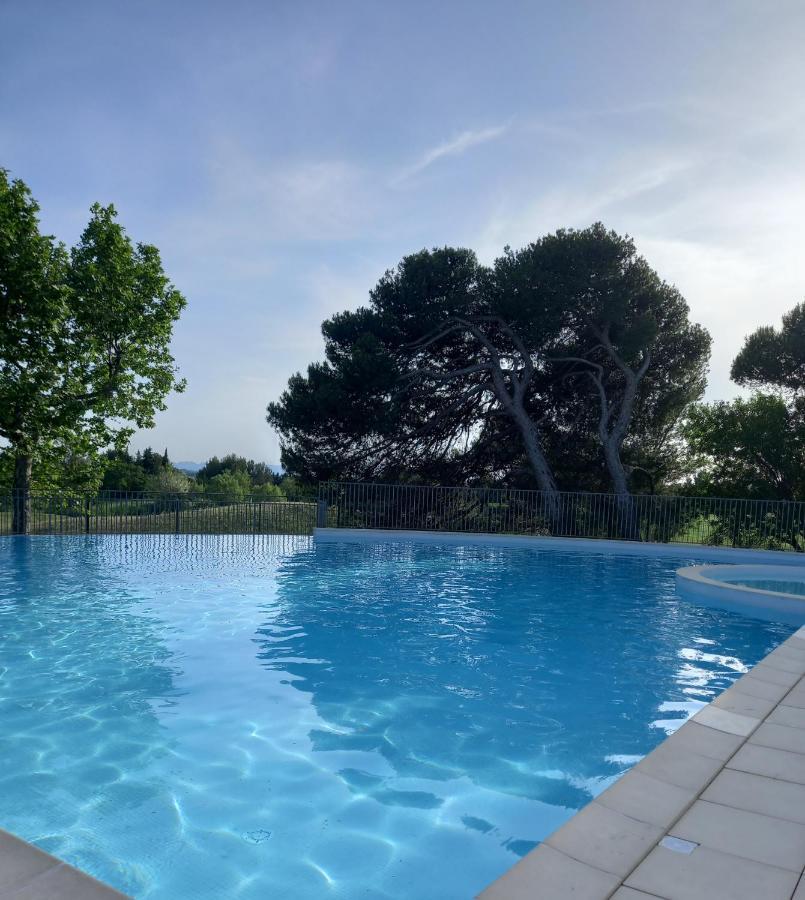 Appartement Cosy Pour Un Sejour Bien-Etre Climatise Saumane-de-Vaucluse Bagian luar foto